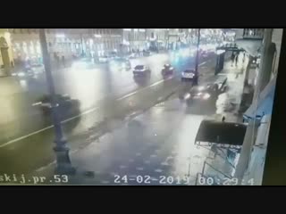 Момент аварии на невском проспекте в питере
