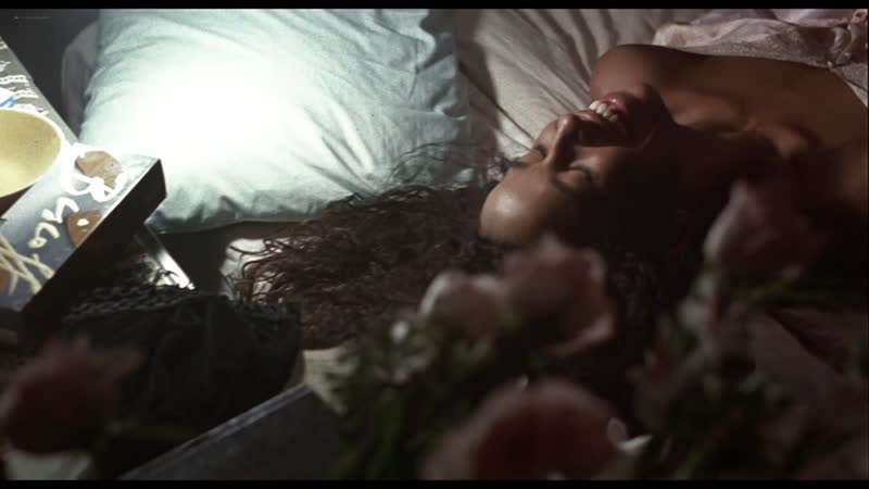 Рэй дон чонг (rae dawn chong hot scenes in "tales from the darkside the movie" 1990)