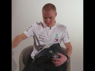 Get your first look at valtteri bottas’ brand new, fan designed 2018 f1 helmet!