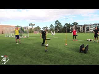 Compilation of the best training drills with sheldon tweedie joner 1on1 football training обрезка 02