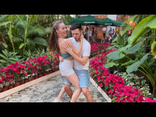 Bachata sensual, mahir y lisa