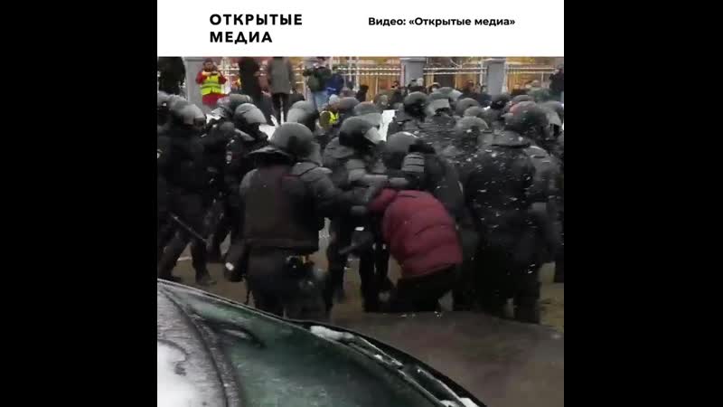 Задержания протестующих у «матросской тишины»