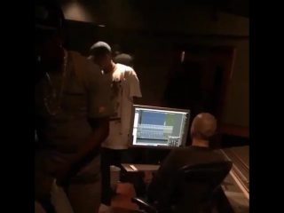 Сниппет совместного с тинаше трека «player»