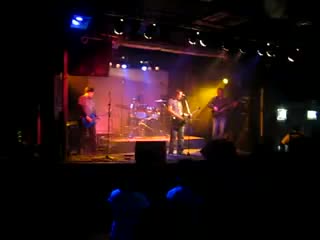 Stolen atoms ten swirls shake my earth (live in plan b 30 03 2008)