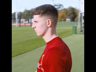 Ben woodburn signs a new deal with #lfc ✍