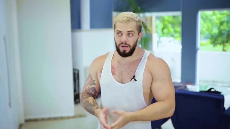 [виталий дан] вы все обслуживающий персонал! нищие на которых мерзко смотреть! инстасамка / instasamka