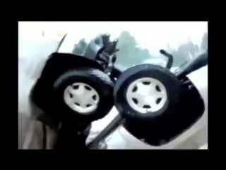 Car breaks in half while towing