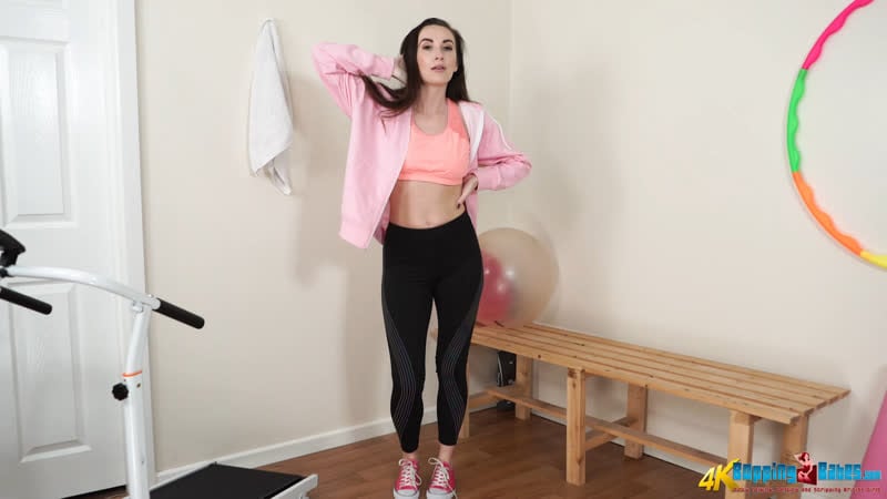 Sophia smith naked workout