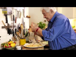 😋 real spaghetti carbonara antonio carluccio 🍜