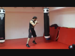 Тренироа в бойцовском зале