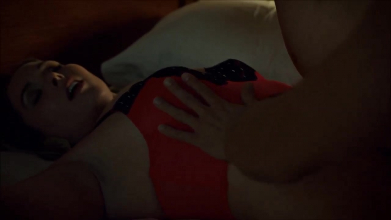Natalie porn video – Natalie krill – orphan black (2015) (эротическая постельная сцена из фильма знаменитость трахается голая групповой секс)