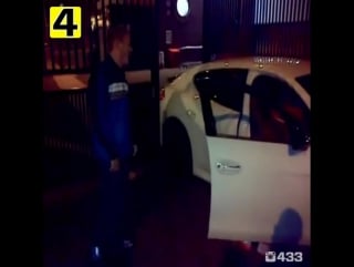 Старридж танцует с фаном