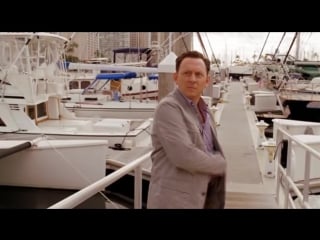 Benjamin linus gold on the ceiling