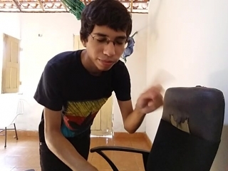 Thalles dançando música russa^^