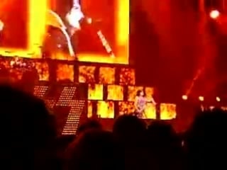 Kiss hotter than hell live alive 35 phila 10 12 09