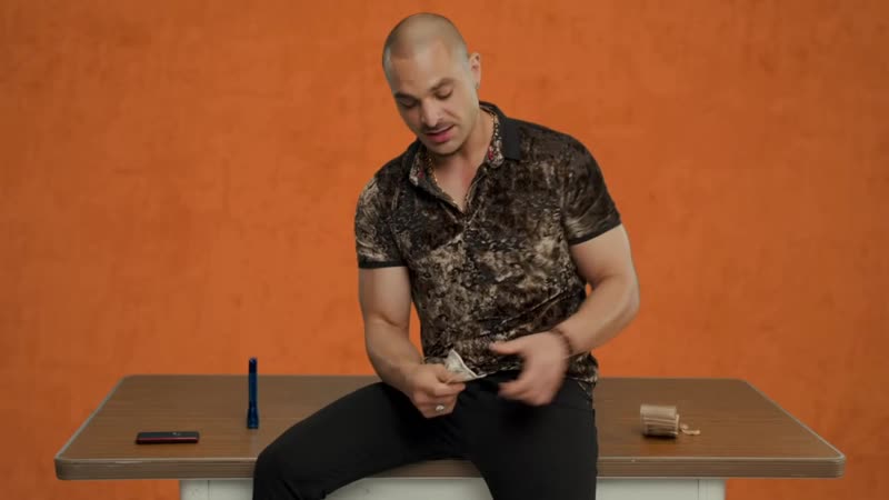 Как распознать фальшивые деньги