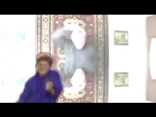 Геннадий горин табуретки (help me) спасибо за видео ремикс в ролях геннадий горин