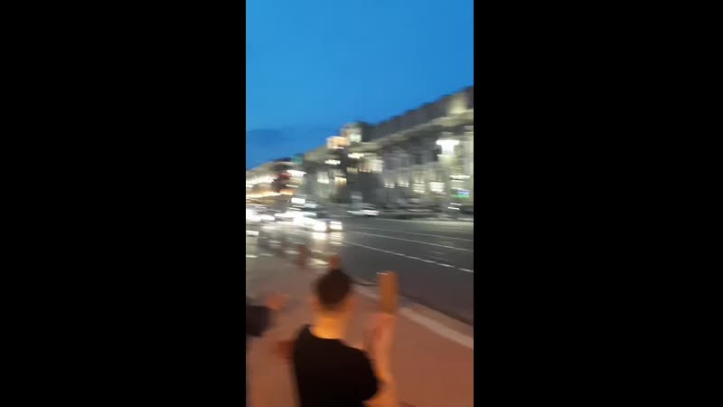 Кіроўцы аўтобусаў таксама сігналяць у падтрымку