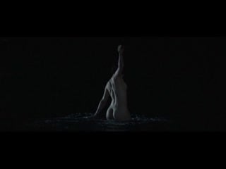 Соко (soko nude scenes in "voir du pays" 2016)