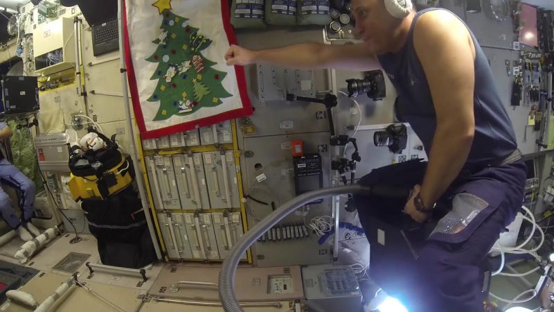 На мкс своя атмосфера