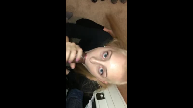 Swallows porn video – Bbc snowbunny sucks and swallows huge load
