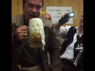 Arnold schwarzenegger on instagram “we are having fun at #oktoberfest dont mi
