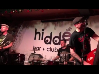 Beat devils porn of the snowman (live @ hidden bar)