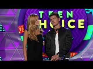 Bella thorne and gregg sulkin teen choice awards (2015)