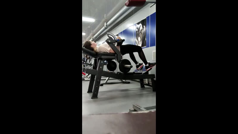 Ягодичный мостик