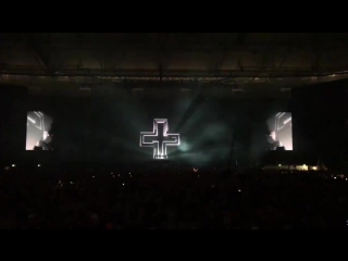 Blinders snake charmer