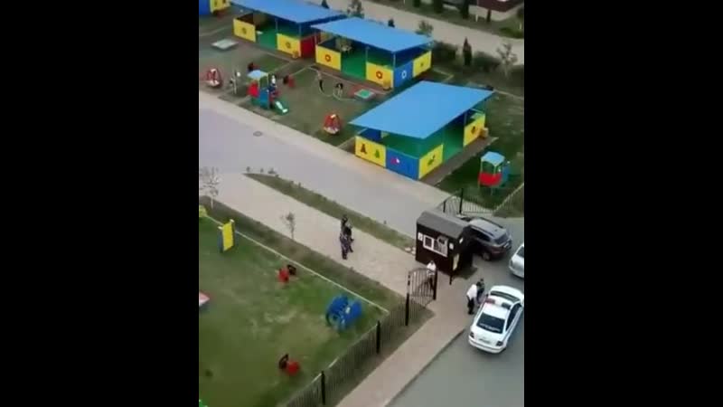 Пьяный отец приехал в детсад за ребенком