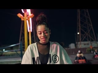 Ella mai bood up