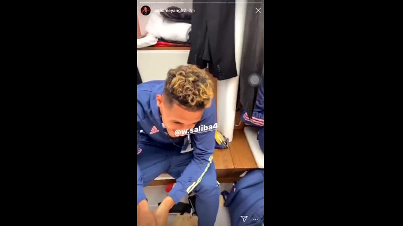 Auba and laca want to get william saliba to join the celebrations