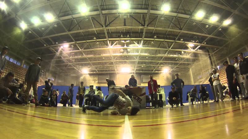 Misha vs aira | 14 | breaking porn | vizov | magnitogorsk | 06 03 2016 #bboy #bgirl #breakdance