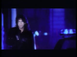 Alice cooper loves a loaded gun 1991