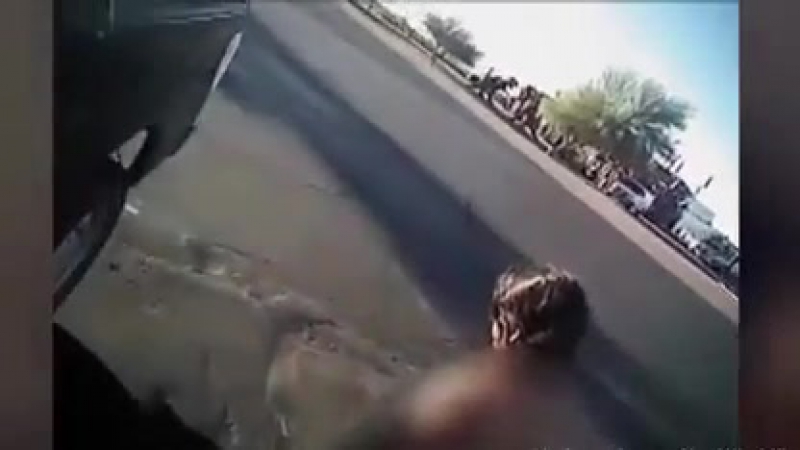 Голая девушка угнала полицейскую машину из под носа помощника шерифа