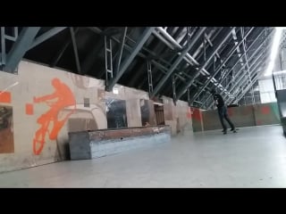 Ramses' a new skate tricks and line fs 50 50 fs 180 out (on a big grind box) & fakie bs 180 heelflip rotated