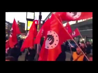 Heil merkel demo in chemnitz mit sven liebich, trinchen und