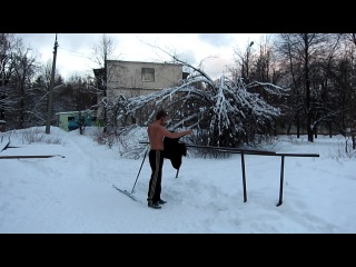 Закаляйся!!голой жопой об забор!)))