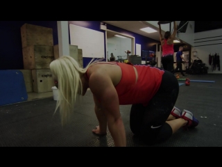 Sara sigmundsdottir does 170316