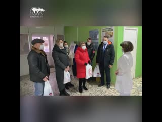 В башкортостане медикам «красной» зоны передали овощи и фрукты