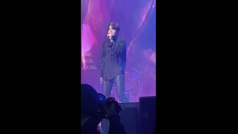 ️️️volume down️️️ 191115 김현중 kimhyunjoong please 이렇게 작정하고 출 일이야 cr pink floccus