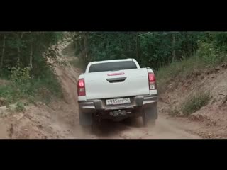 Премиальная версия toyota hilux exclusive black