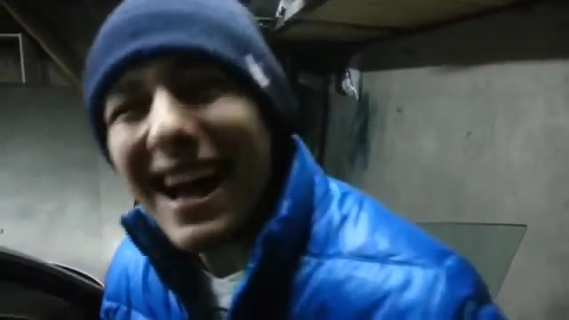 Парень жестко зачитал рэп (быстрая читка)