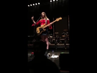 Este haim @ oslo sentrum scene