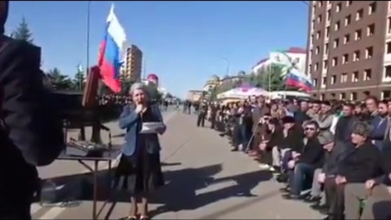 Выступление ингушского депутата перед протестующими