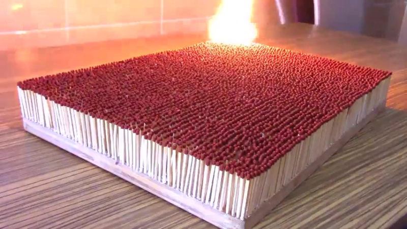 Что будет, если поджечь 6000 спичек