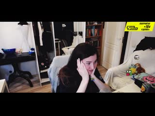 Лизон делает все что может чтобы ласка постримил