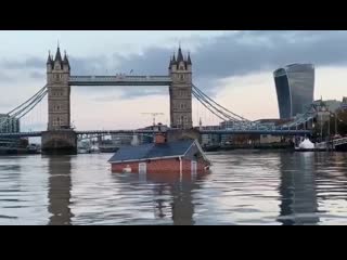 House was drowned in the thames