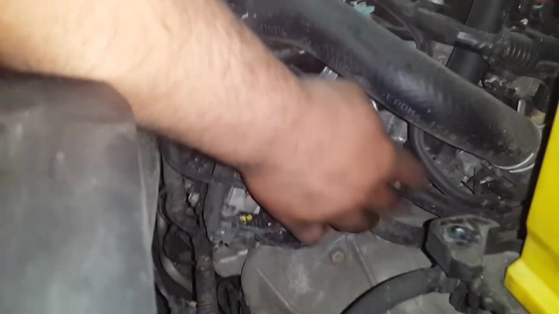 Почему плавают холостые обороты hyundai solaris